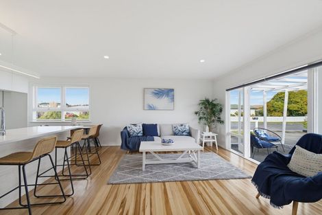 Photo of property in 8 Kauri Street, Taradale, Napier, 4112