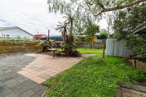Photo of property in 11 Eldon Grove, Taita, Lower Hutt, 5019