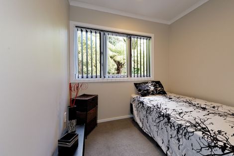 Photo of property in 19 Kohu Road, Titirangi, Auckland, 0604