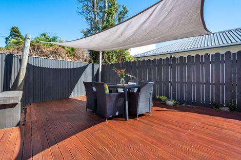 Photo of property in 1/283 Royal Road, Massey, Auckland, 0614