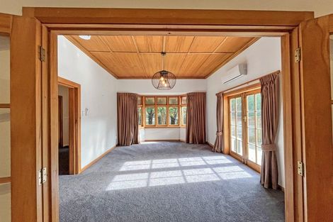 Photo of property in 10 Stanley Avenue, Palmerston North, 4414