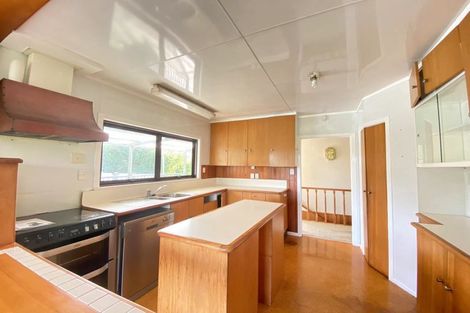 Photo of property in 43 O'halloran Road, Howick, Auckland, 2014