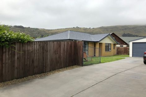 Photo of property in 21 Stedley Place, Heathcote Valley, Christchurch, 8022