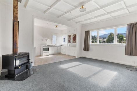 Photo of property in 2 Featon Road, Waihi, 3610