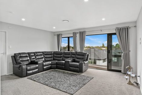 Photo of property in 4 Tawapou Close, Massey, Auckland, 0614