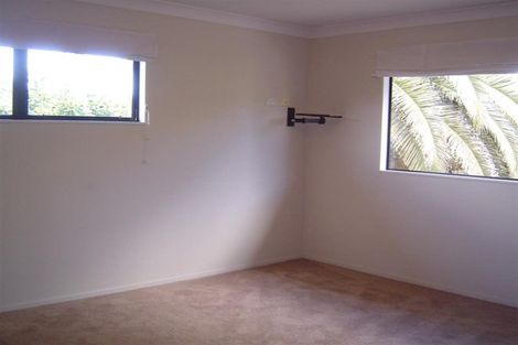 Photo of property in 2/41 Okura River Road, Okura, Albany, 0792