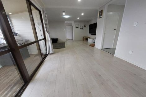 Photo of property in 57 Anich Road, Massey, Auckland, 0614