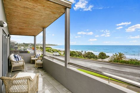 Photo of property in 36 Messenger Terrace, Oakura, 4314