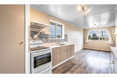 Photo of property in 66 Renfrew Street, Waikiwi, Invercargill, 9810