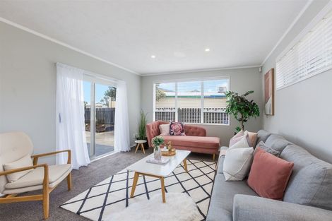 Photo of property in 41 Cleat Street, Whitby, Porirua, 5024