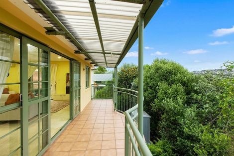 Photo of property in 28 Parkwood Crescent, Gulf Harbour, Whangaparaoa, 0930