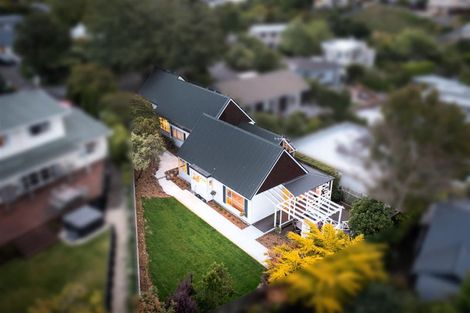 Photo of property in 4 Lady Polson Lane, Cashmere, Christchurch, 8022