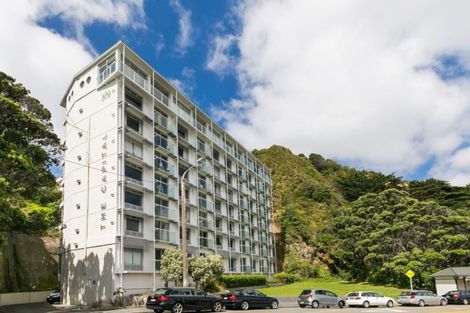 Photo of property in The Capital, 11/370 Oriental Parade, Oriental Bay, Wellington, 6011