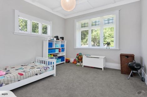 Photo of property in 32 Queen Street, Cambridge, 3434