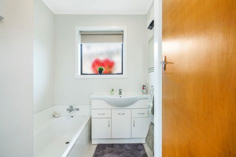 Photo of property in 29 Garden Heights Avenue, Glenview, Hamilton, 3206