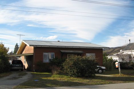 Photo of property in 21 Ray Street, Cromwell, 9310