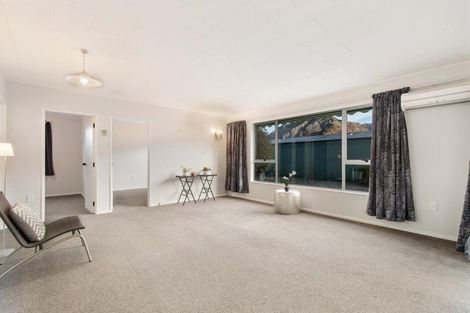Photo of property in 10 Adamson Drive, Arrowtown, 9302