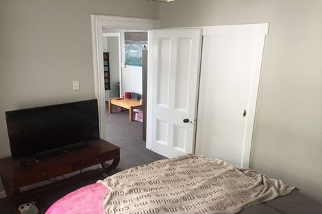 Photo of property in 17 Portland Crescent, Thorndon, Wellington, 6011