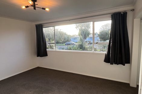 Photo of property in 24 Akaroa Avenue, Awapuni, Palmerston North, 4412