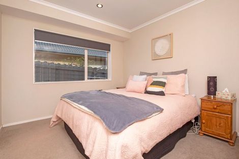 Photo of property in 8 Moycullien Lane, East Tamaki Heights, Auckland, 2016