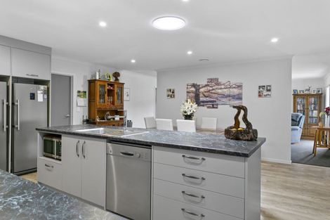 Photo of property in 8 Kahikatea Drive, Kinloch, Taupo, 3377