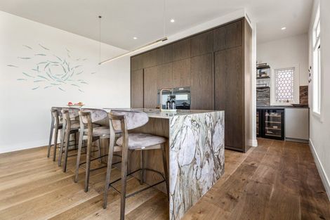 Photo of property in 19 Kerr Street, Devonport, Auckland, 0624