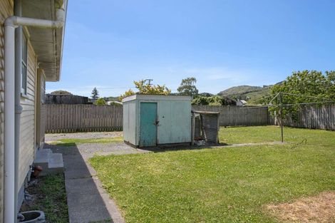 Photo of property in 10 Currie Street, Te Karaka, 4022