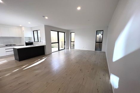 Photo of property in 6/26 Long Bay Drive, Torbay, Auckland, 0630