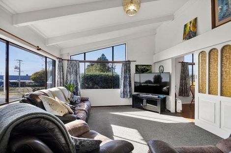 Photo of property in 71 Fantham Street, Hawera, 4610