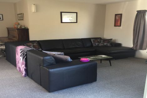 Photo of property in 2/103 Swanson Road, Henderson, Auckland, 0610