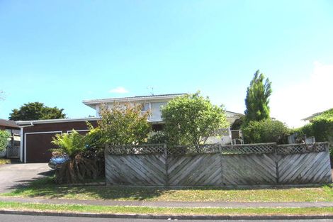 Photo of property in 2 Mason Street, New Lynn, Auckland, 0600