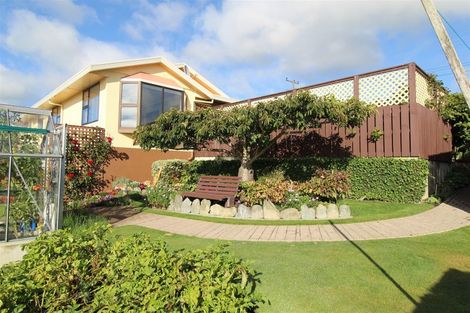 Photo of property in 20 Magdala Street, Kakanui, Oamaru, 9495