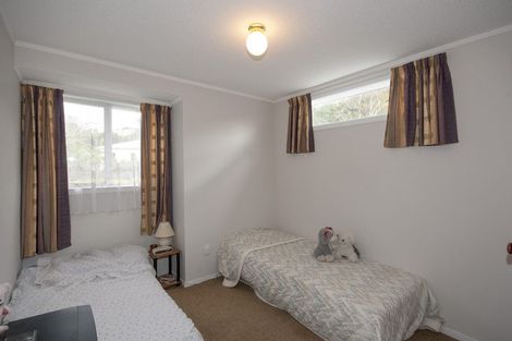 Photo of property in 11/2 Burdendale Grove, Churton Park, Wellington, 6037