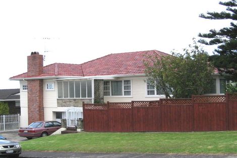Photo of property in 221 Te Atatu Road, Te Atatu South, Auckland, 0610