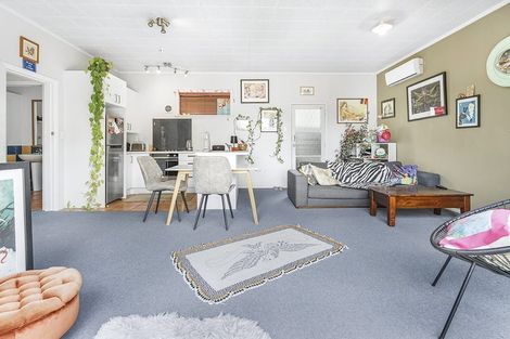 Photo of property in 116 Forest Lake Road, Forest Lake, Hamilton, 3200