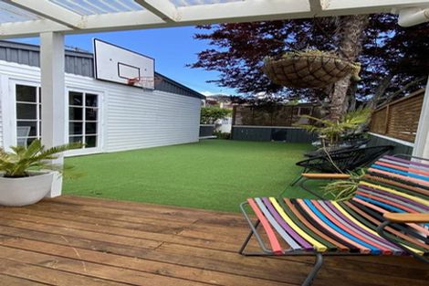 Photo of property in 54 Belt Road, New Plymouth, 4310