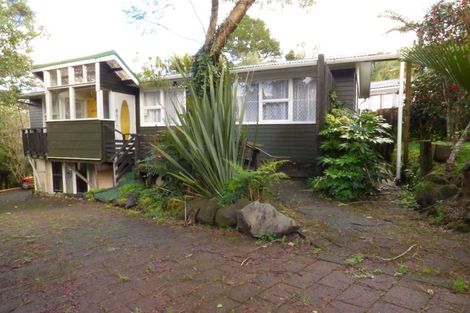 Photo of property in 144 Woodlands Park Road, Titirangi, Auckland, 0604