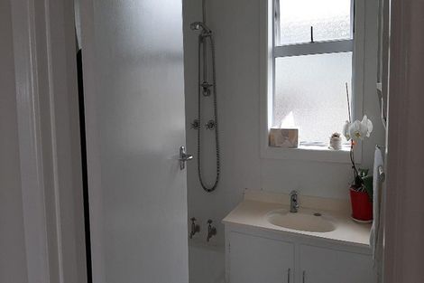 Photo of property in 16 Carole Crescent, Pakuranga, Auckland, 2010