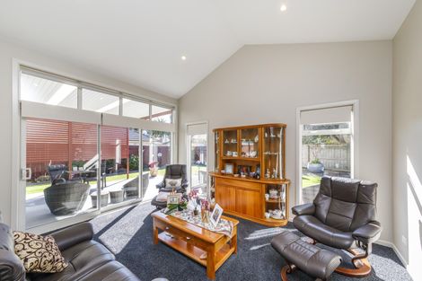 Photo of property in 3 Newmarket Lane, Awapuni, Palmerston North, 4412