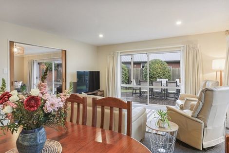 Photo of property in 25 Autumn Place, Mairehau, Christchurch, 8052