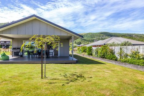 Photo of property in 30 Kenrigg Road, Kinloch, Taupo, 3377