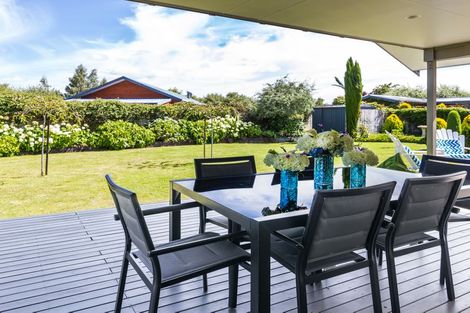 Photo of property in 30 Kenrigg Road, Kinloch, Taupo, 3377