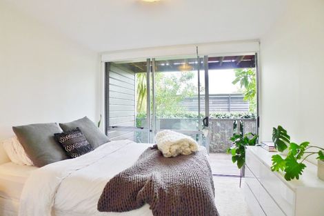 Photo of property in 4/11 Sentinel Road, Herne Bay, Auckland, 1011