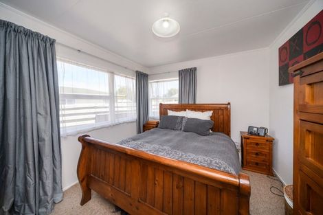 Photo of property in 84 Apollo Parade, Milson, Palmerston North, 4414