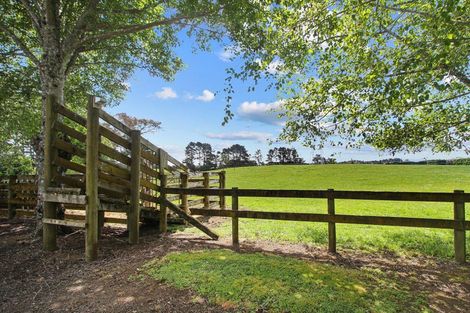 Photo of property in 1304 Glenbrook Road, Glenbrook, Waiuku, 2681