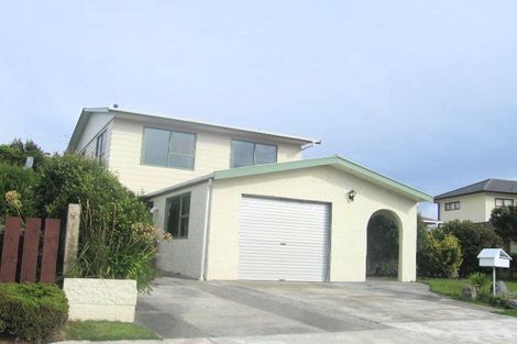 Photo of property in 60 Cypress Drive, Maungaraki, Lower Hutt, 5010