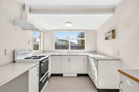Photo of property in 37 Garland Drive, St Andrews, Hamilton, 3200