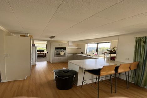 Photo of property in 15 Welland Place, Island Bay, Wellington, 6023