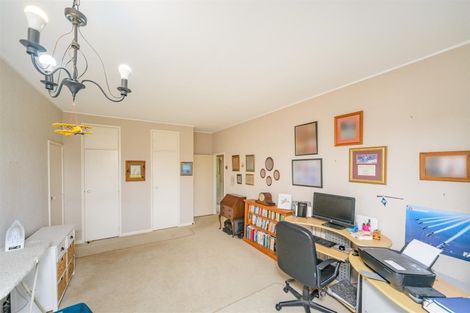 Photo of property in 35 Wanganui Road, Marton, 4710