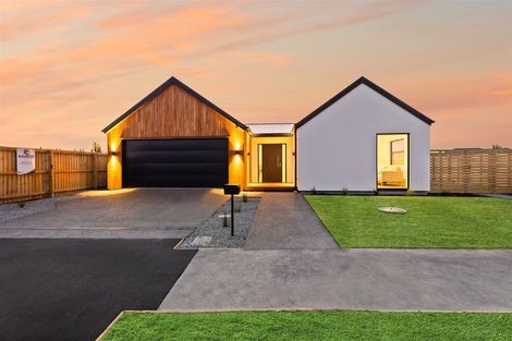 Photo of property in 1 Hiller Green Street, Halswell, Christchurch, 8025